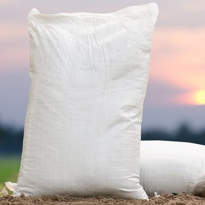 Białe tkane polipropylenowe worki na piasek Recykling pustych worków na żwir 50 kg