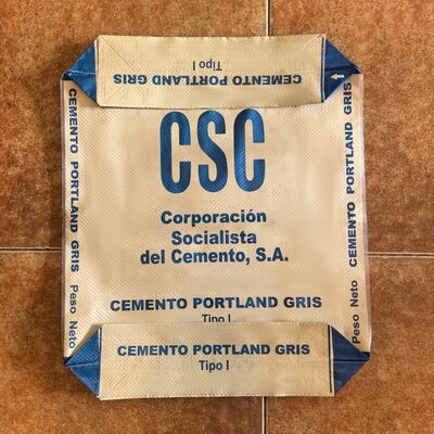 Worek wentylowy z tkaniny PP odporny na wilgoć do ciężkich opakowań cementu 50 kg